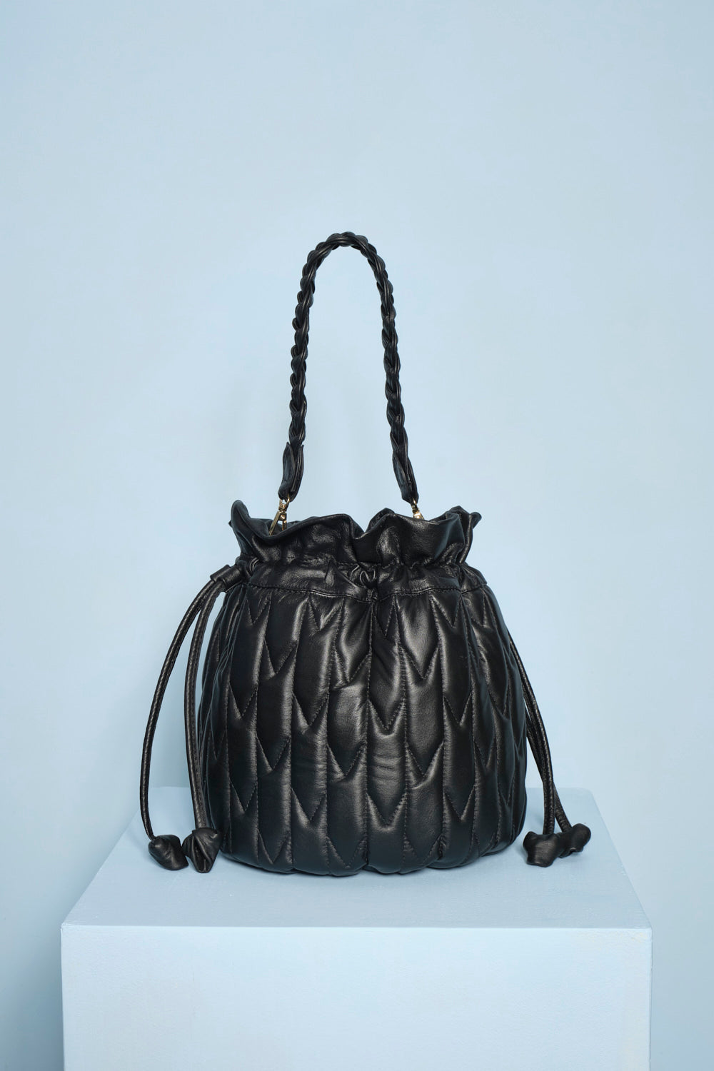 GLOBITO BLACK